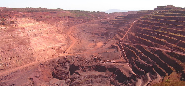 La mine de fer de Carajas au Brésil