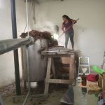 Chargement de l'alambic principal